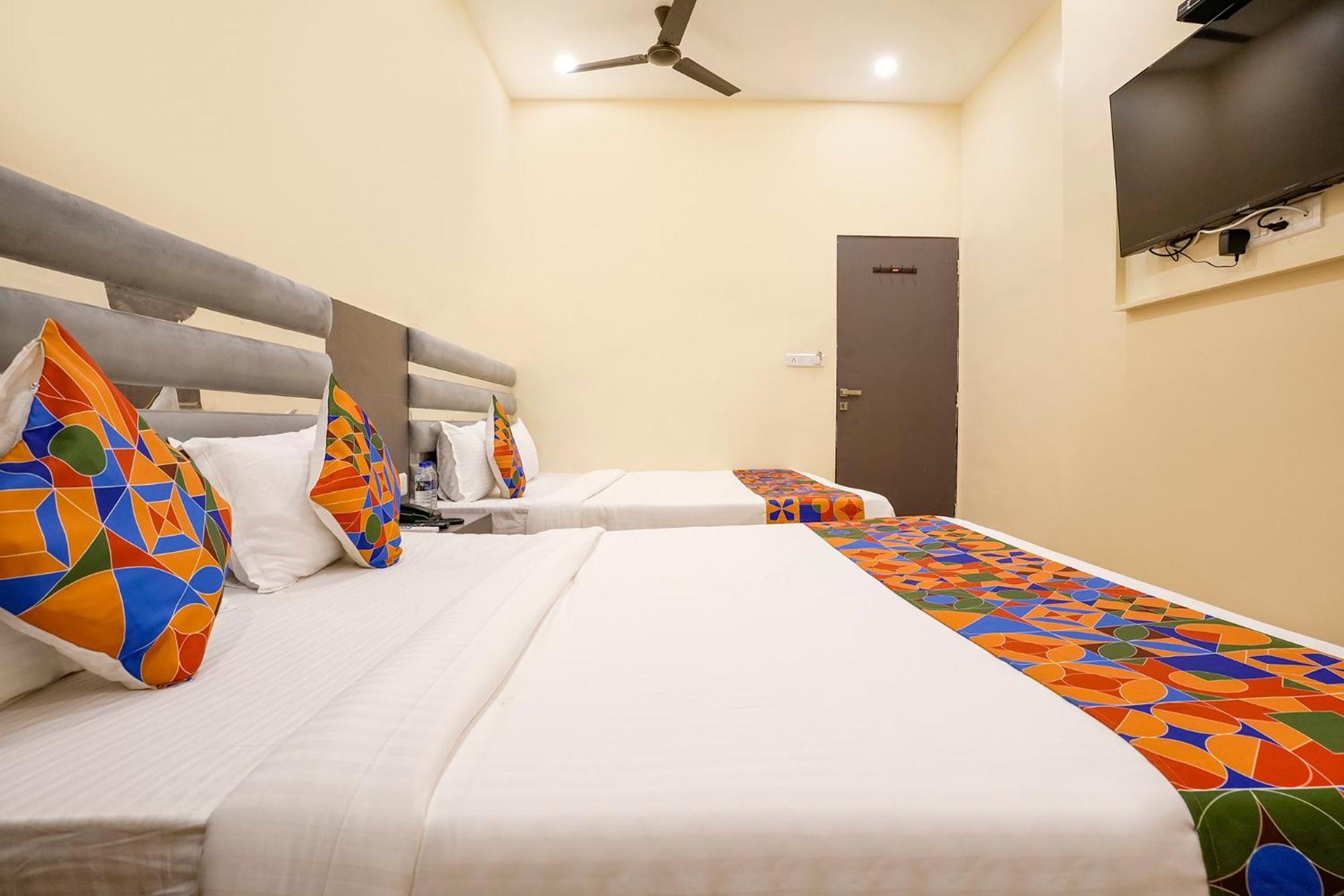 Fabhotel Aazad International - Nr International Airport Mumbai
