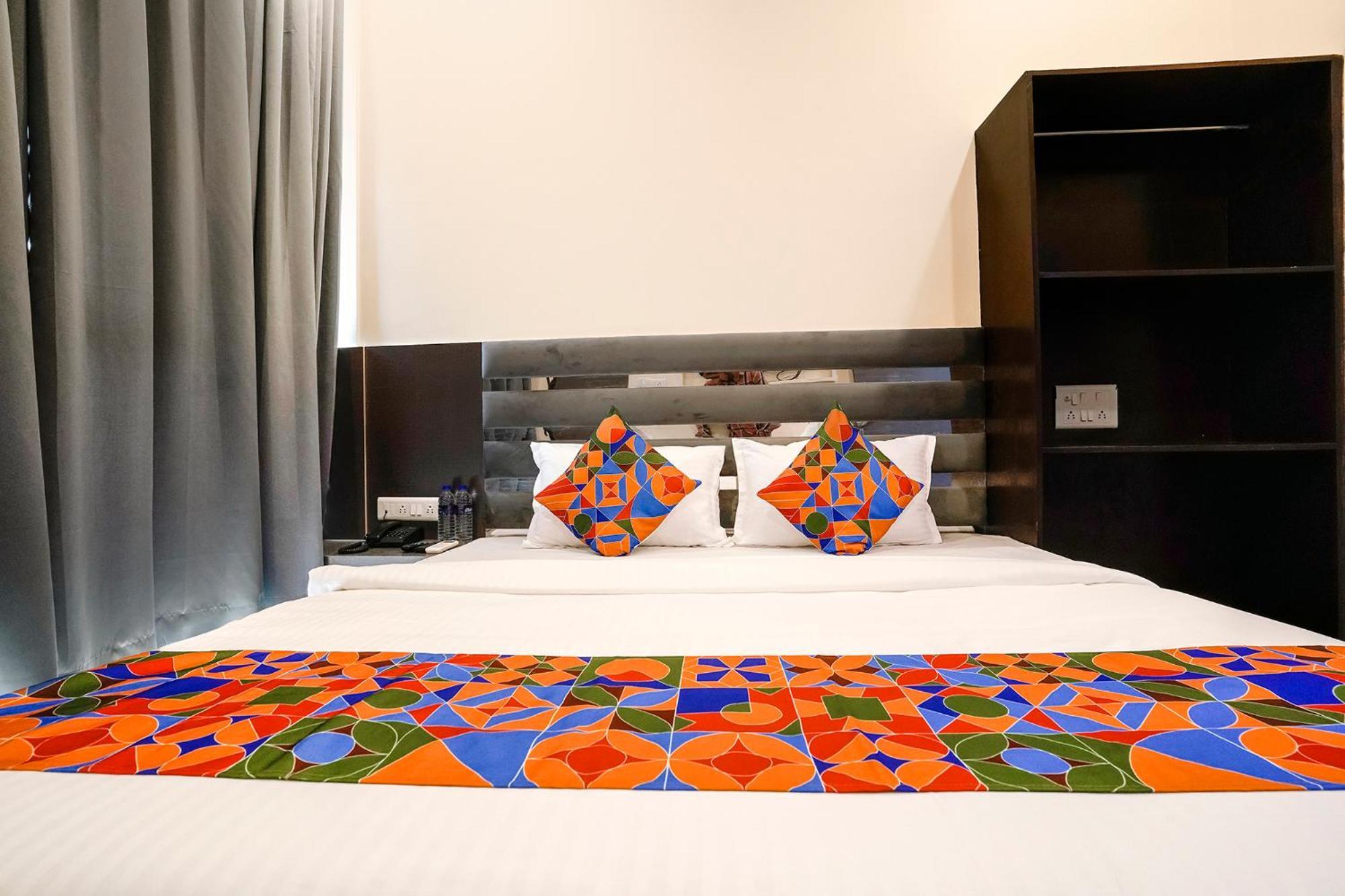 Fabhotel Aazad International - Nr International Airport